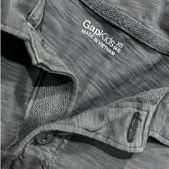 GapKids Charcoal Slub Polo Shirt - Picture 3 of 3